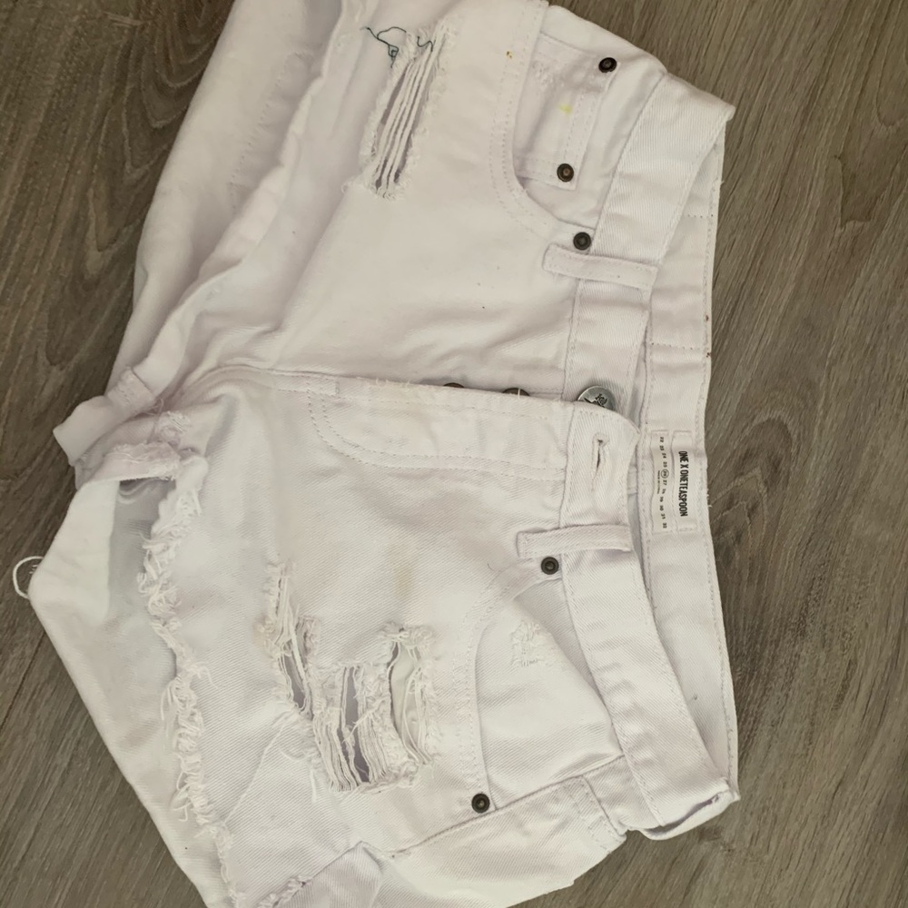 White One Teaspoon shorts